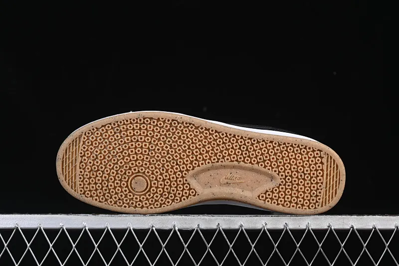 All categories Nk SB Dunk series Nike SB Fc Classic campus sneakers Nike SB Fc Classic Nike autumn and winter campus casual sneakers 909096-001